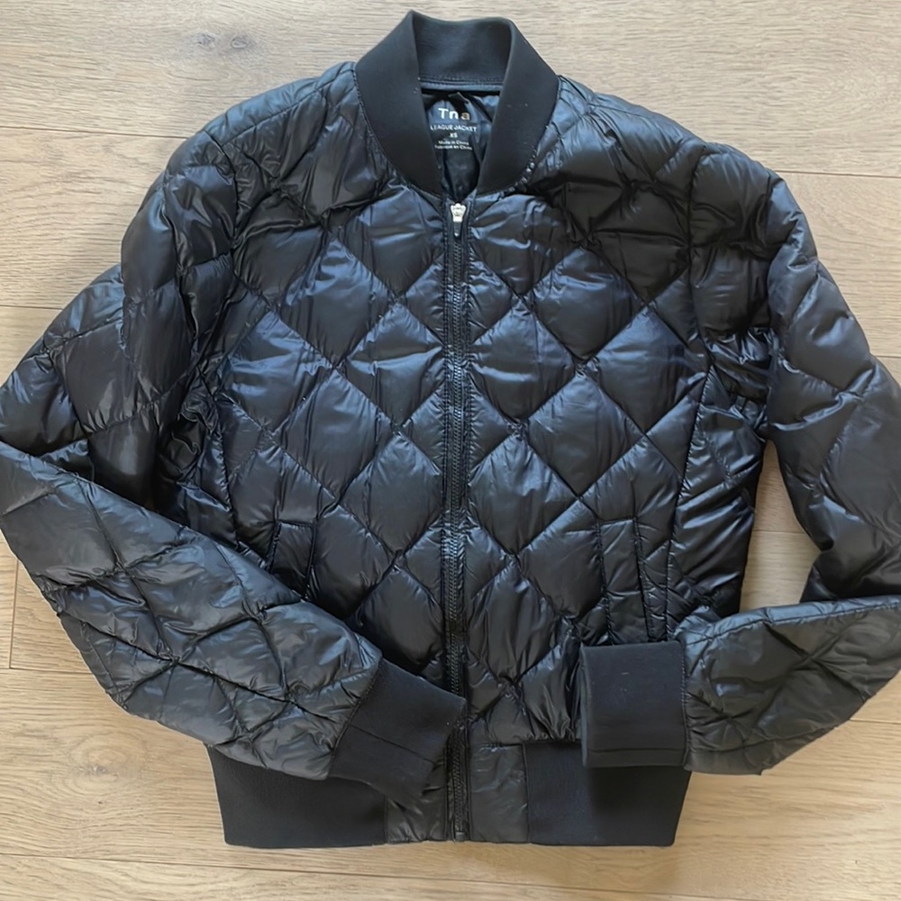 Brand new TNA Aritzia black bomber XS